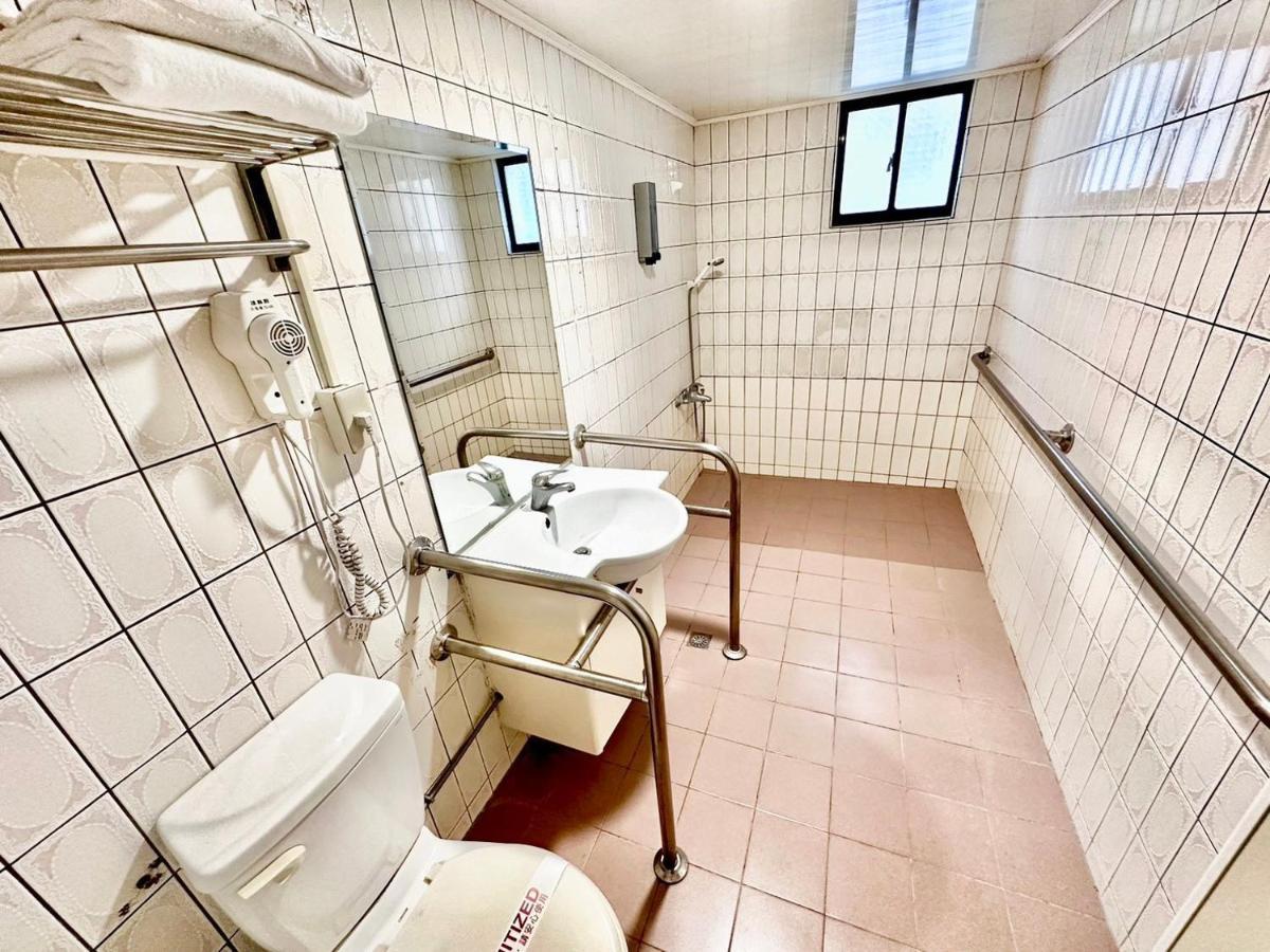 Wl Hotel Hsinchu Екстериор снимка