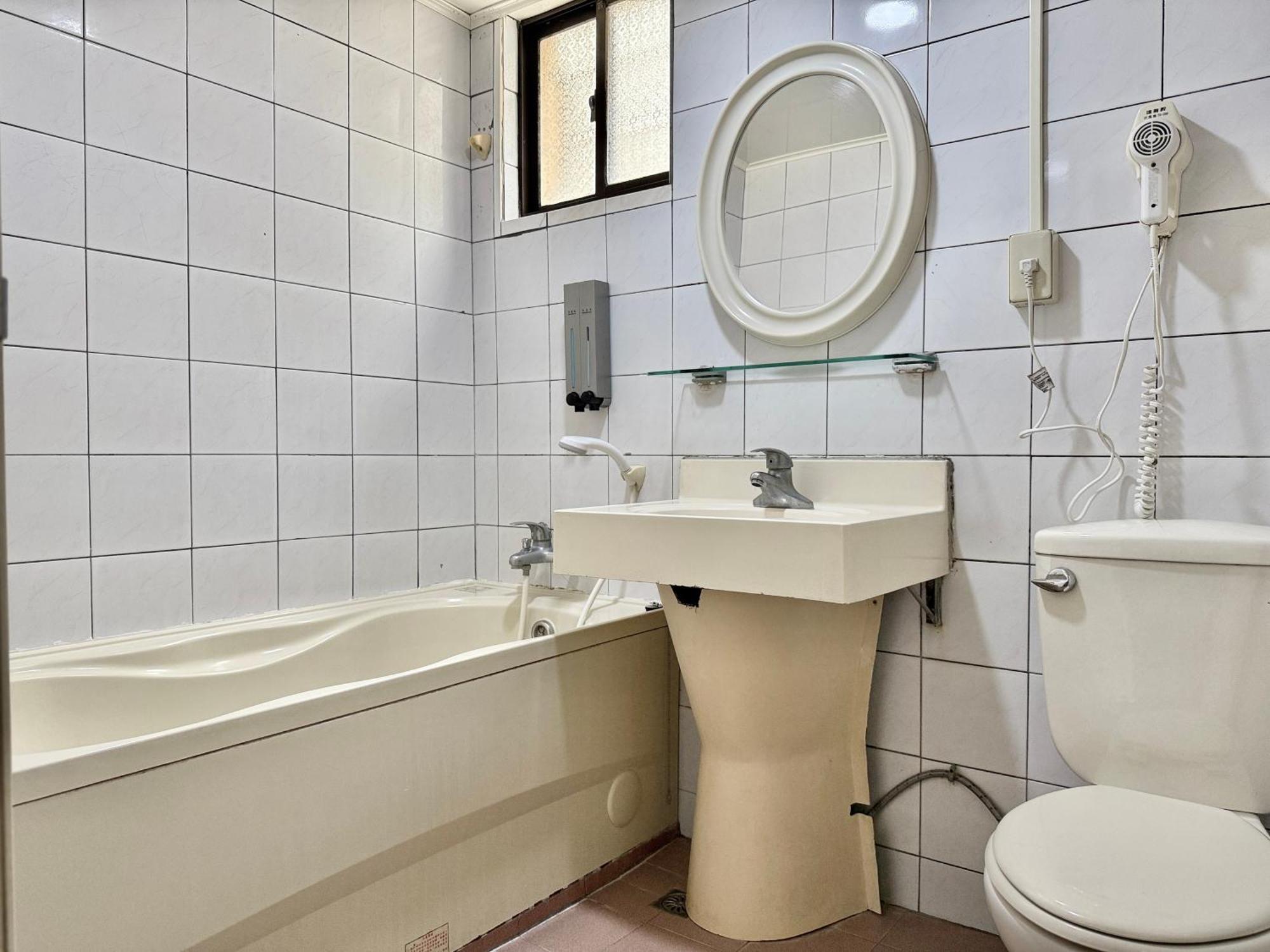 Wl Hotel Hsinchu Екстериор снимка