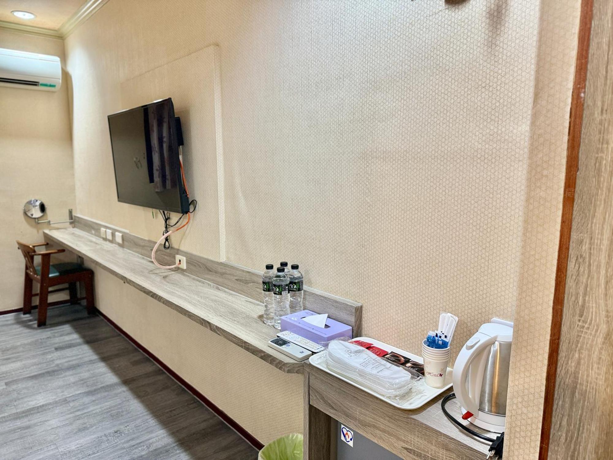 Wl Hotel Hsinchu Екстериор снимка