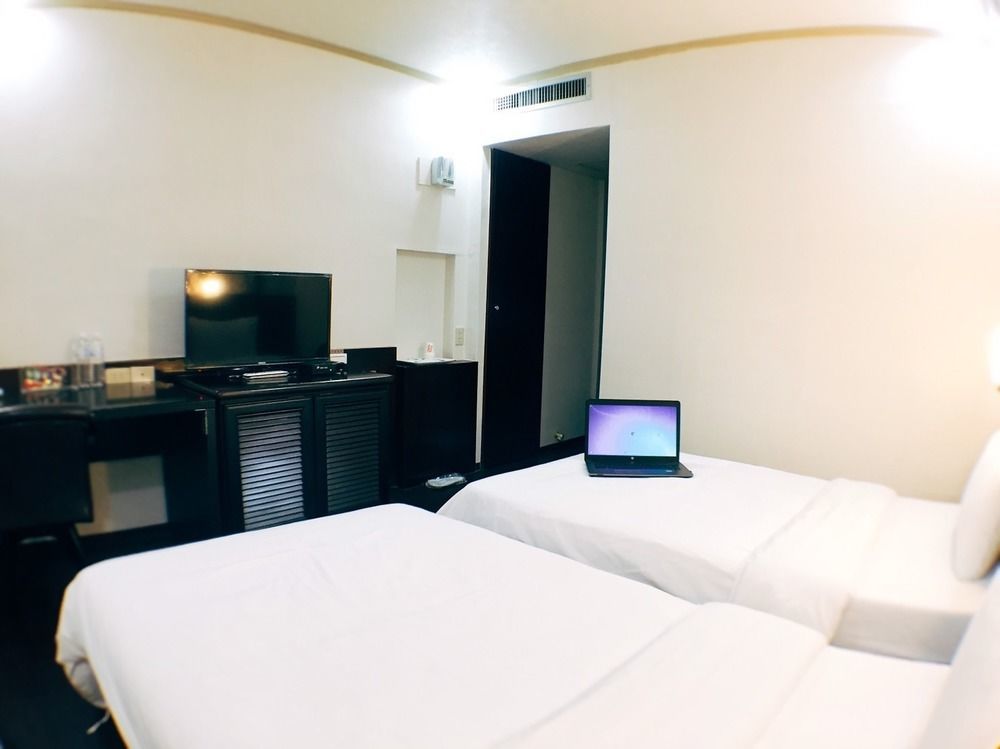 Wl Hotel Hsinchu Екстериор снимка